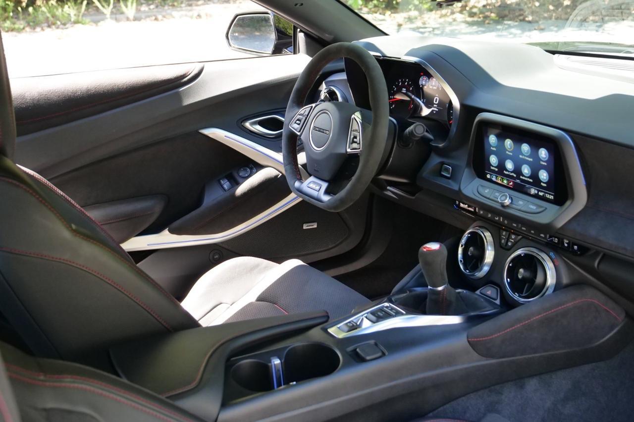 2023 Chevrolet Camaro ZL1 / Manual / Supercharged V8 / Cooled Seats! Lincolnton NC