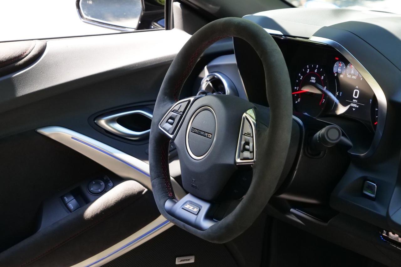 2023 Chevrolet Camaro ZL1 / Manual / Supercharged V8 / Cooled Seats! Lincolnton NC