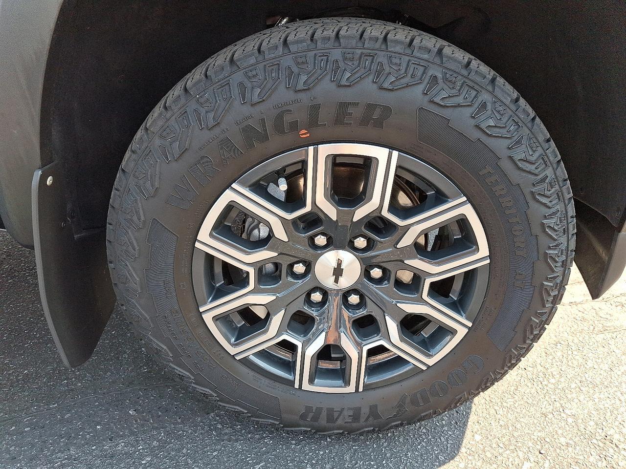 2023 Chevrolet Colorado 4WD Crew Cab Short Box Z71 Allentown PA