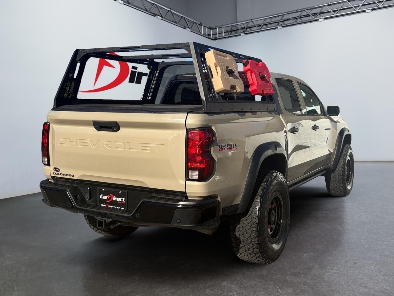 2023 Chevrolet Colorado 4WD Trail Boss, LANE KEEP ASSIST, FORWARD COLLISION ALERT, 360 BACKUP CAMERA, AUTO START/STOP, APPLE CARPLAY/ANDROID AUTO, EZ-LIFT TAILGATE, REAR CORNERSTEP, LOW MILES, ONLY 1 OWNER, ADVENTURE IN THIS COLORADO!