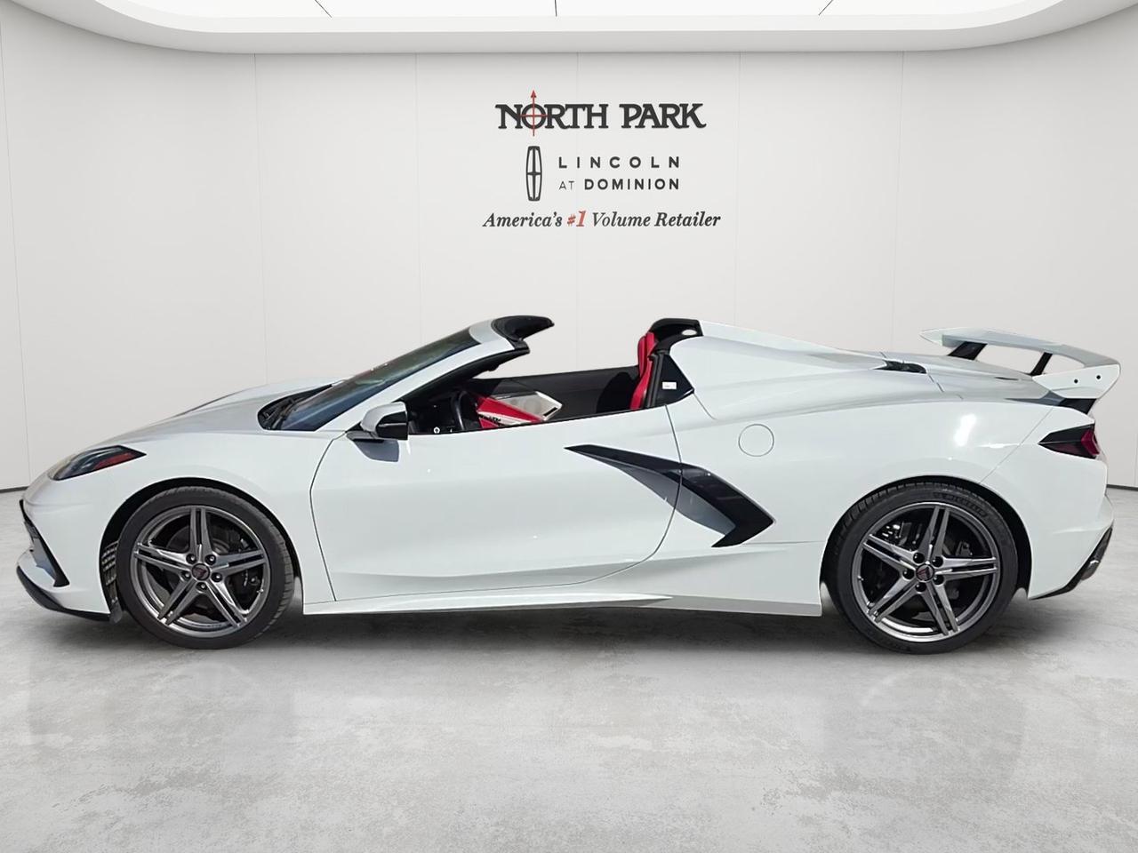 2023 Chevrolet Corvette 2LT