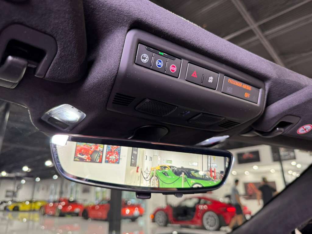 2023 Chevrolet Corvette 3LT 70th Anniversary, Carbon Flash paint, carbon GT2 seats, Bose Performance audio AND MUCH MORE!! Fort Lauderdale FL
