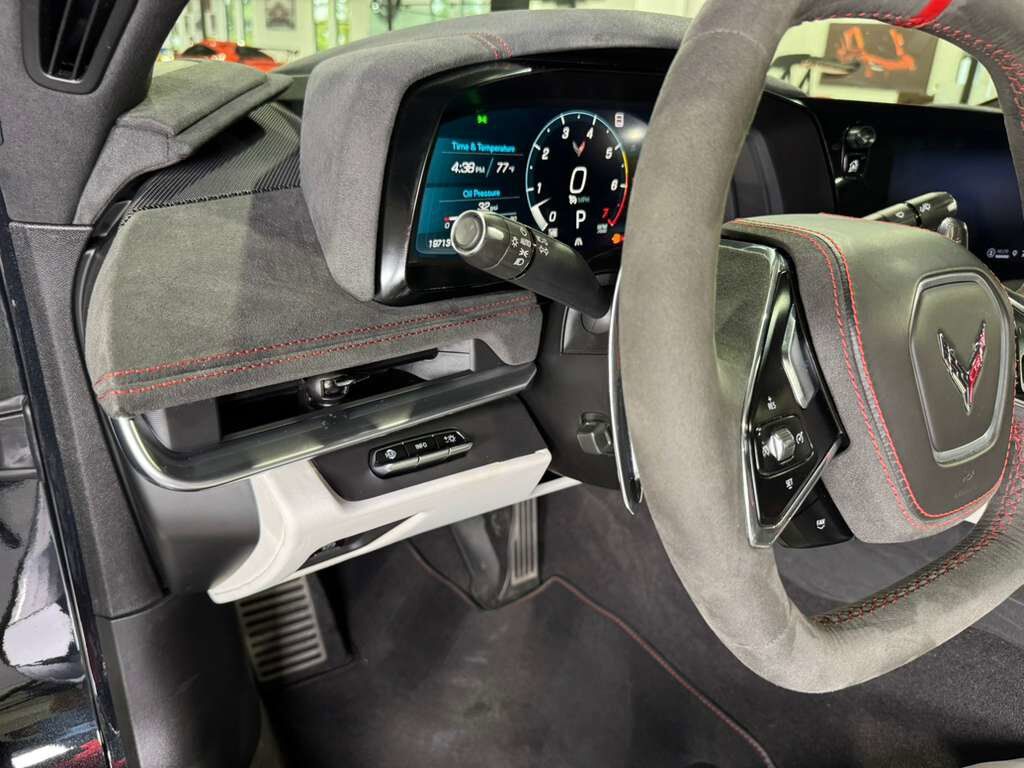 2023 Chevrolet Corvette 3LT 70th Anniversary, Carbon Flash paint, carbon GT2 seats, Bose Performance audio AND MUCH MORE!! Fort Lauderdale FL