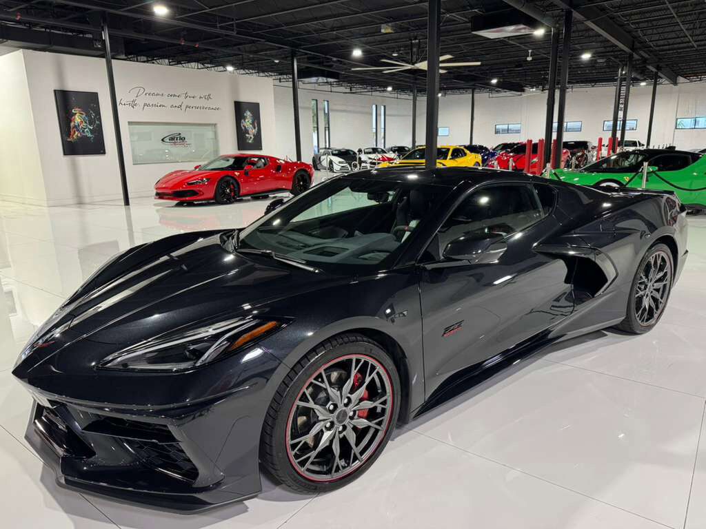 2023 Chevrolet Corvette 3LT 70th Anniversary, Carbon Flash paint, carbon GT2 seats, Bose Performance audio AND MUCH MORE!! Fort Lauderdale FL