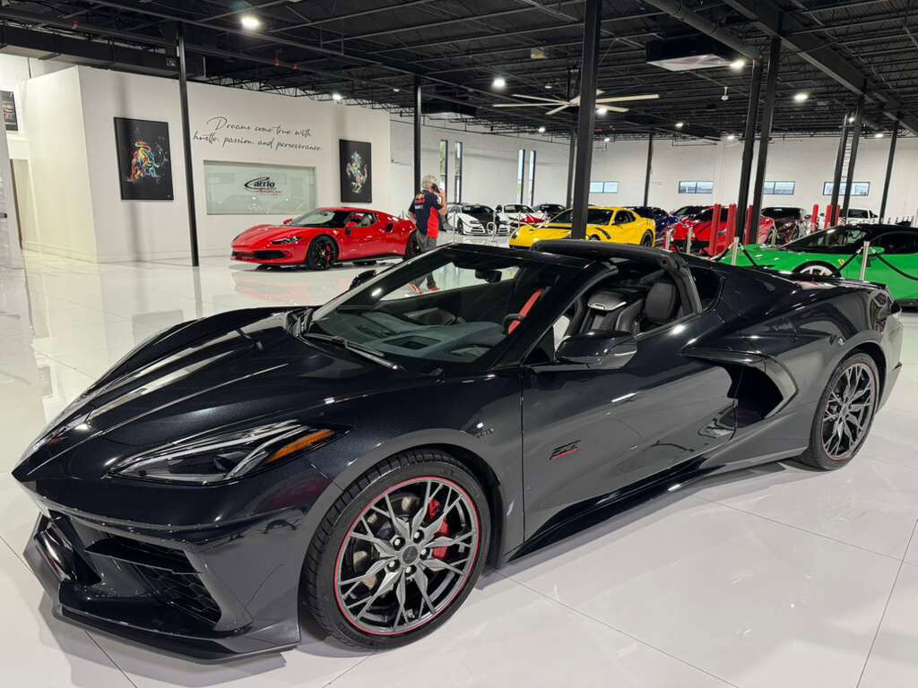 2023 Chevrolet Corvette 3LT 70th Anniversary, Carbon Flash paint, carbon GT2 seats, Bose Performance audio AND MUCH MORE!! Fort Lauderdale FL
