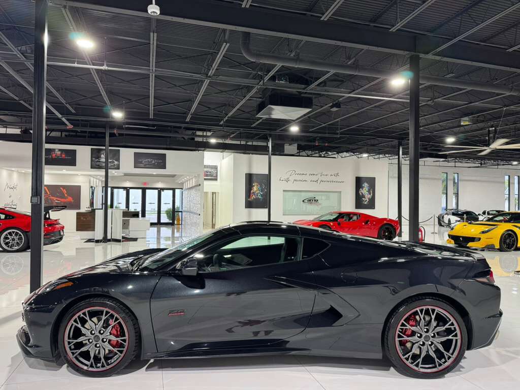 2023 Chevrolet Corvette 3LT 70th Anniversary, Carbon Flash paint, carbon GT2 seats, Bose Performance audio AND MUCH MORE!! Fort Lauderdale FL