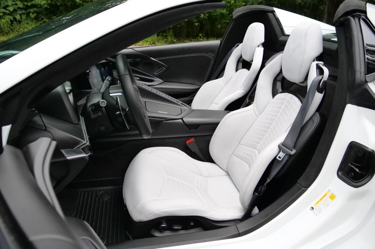 2023 Chevrolet Corvette Convertible 3LT / Z51 Performance Package / Front Lift Adjust! Lincolnton NC