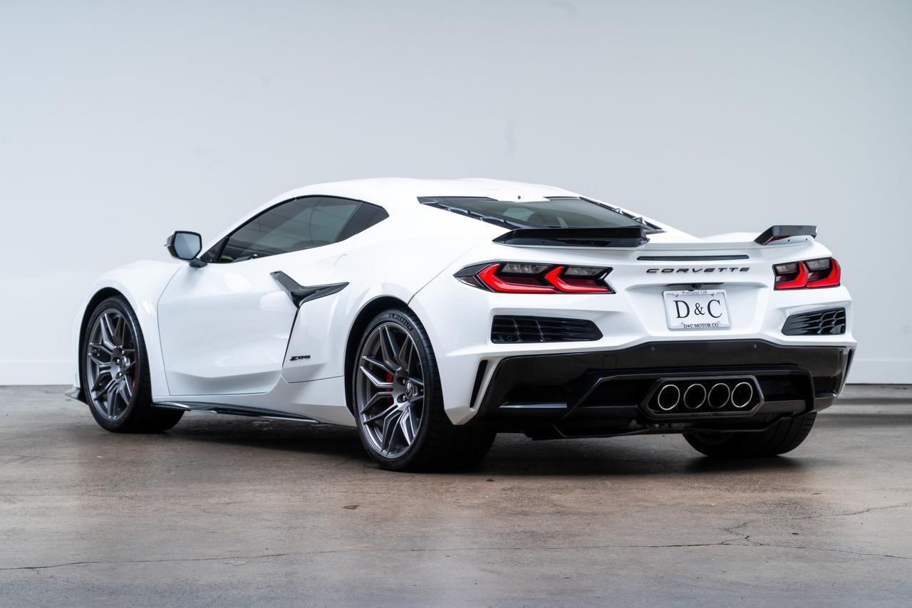 2023 Chevrolet Corvette Z06 3LZ Carbon Ground Effect Bose Audio Portland OR
