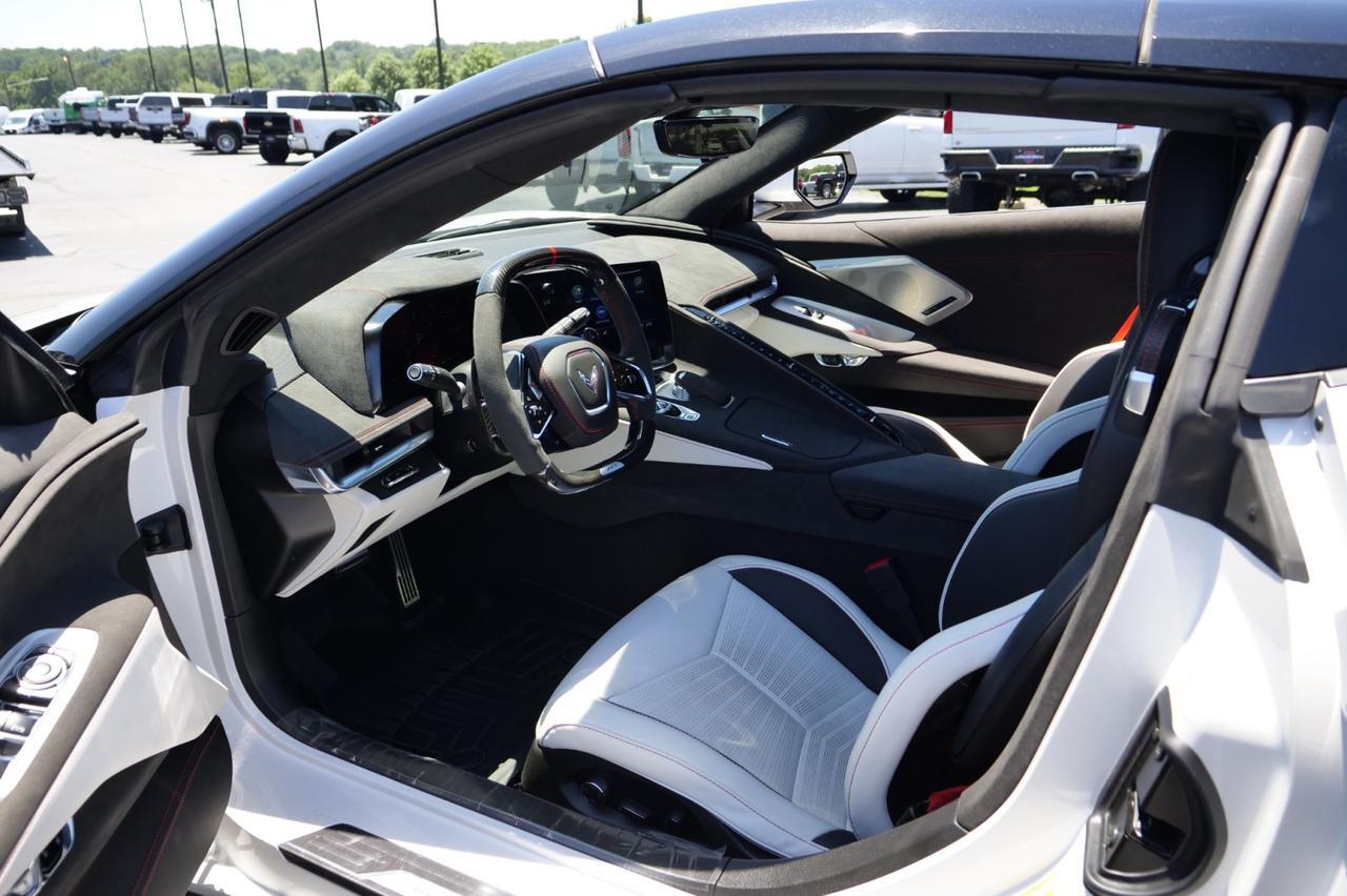 2023 Chevrolet Corvette Z06 Convertible 3LZ / 70th Anniversary Special Edition! Lincolnton NC