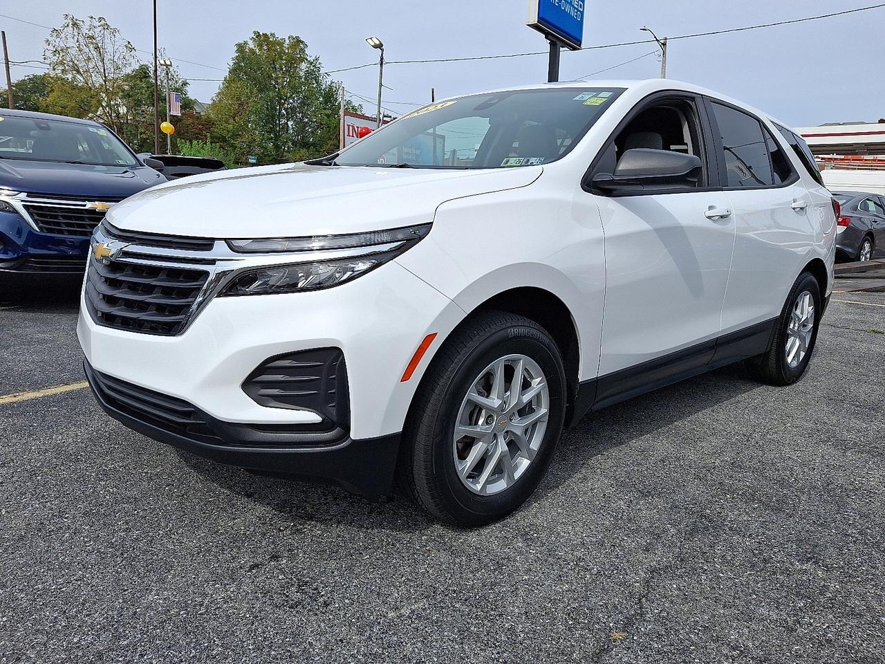 2023 Chevrolet Equinox AWD LS
