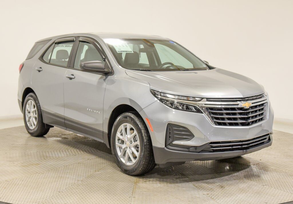 2023 Chevrolet Equinox LS Akron