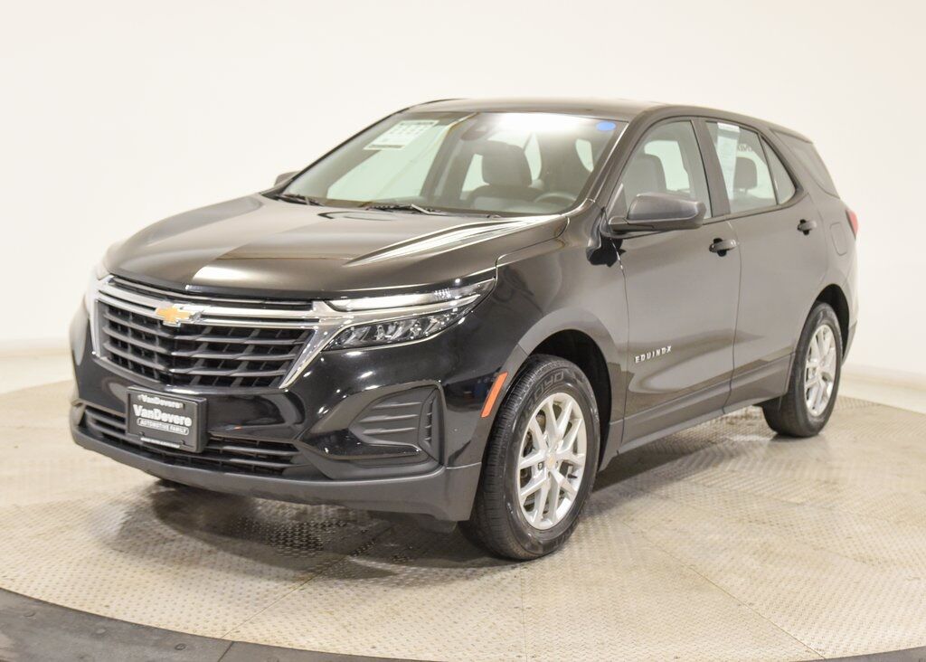 2023 Chevrolet Equinox LS Akron