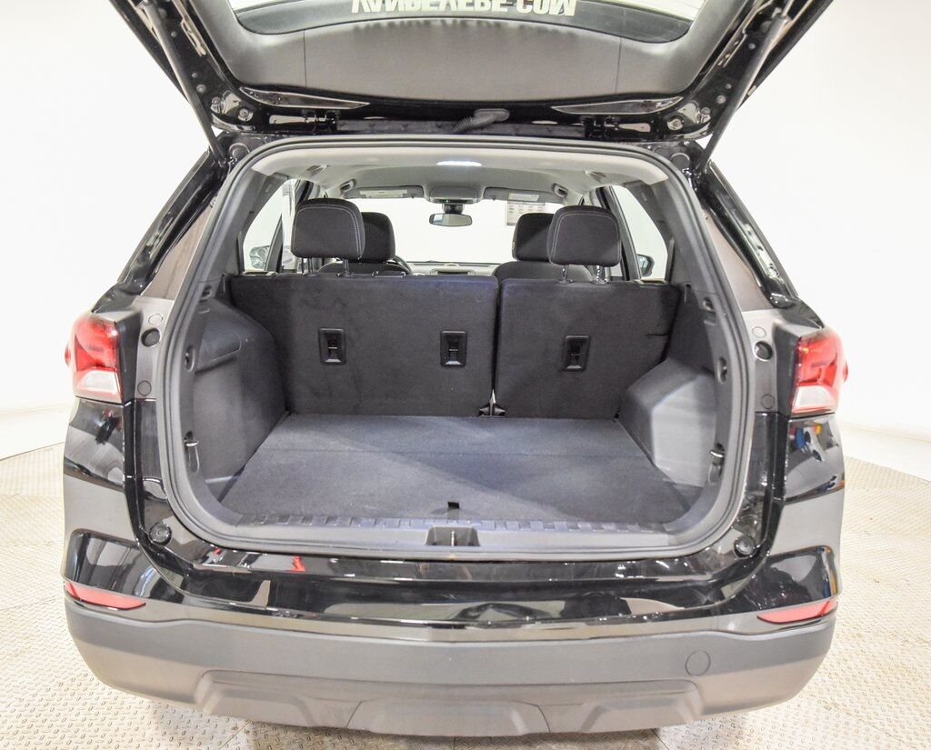 2023 Chevrolet Equinox LS Akron