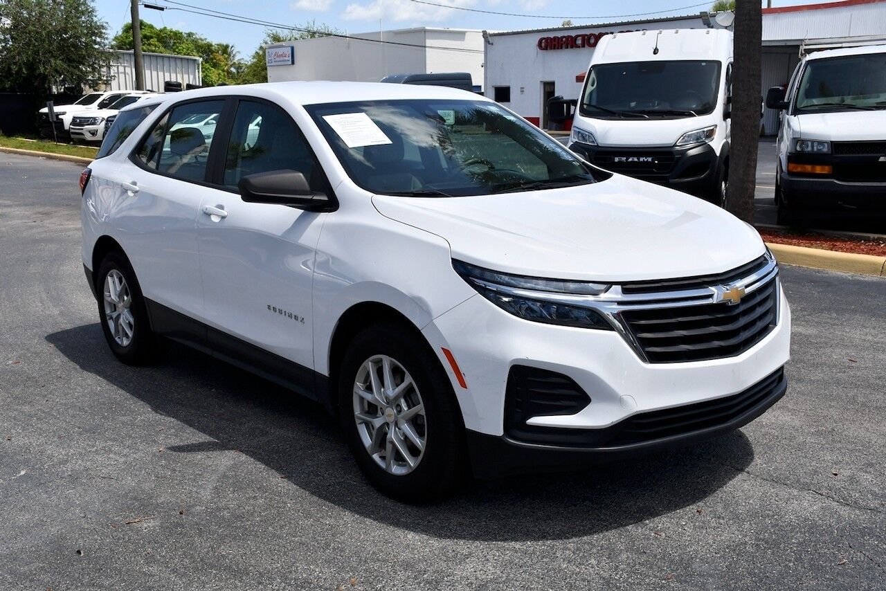 2023 Chevrolet Equinox LS