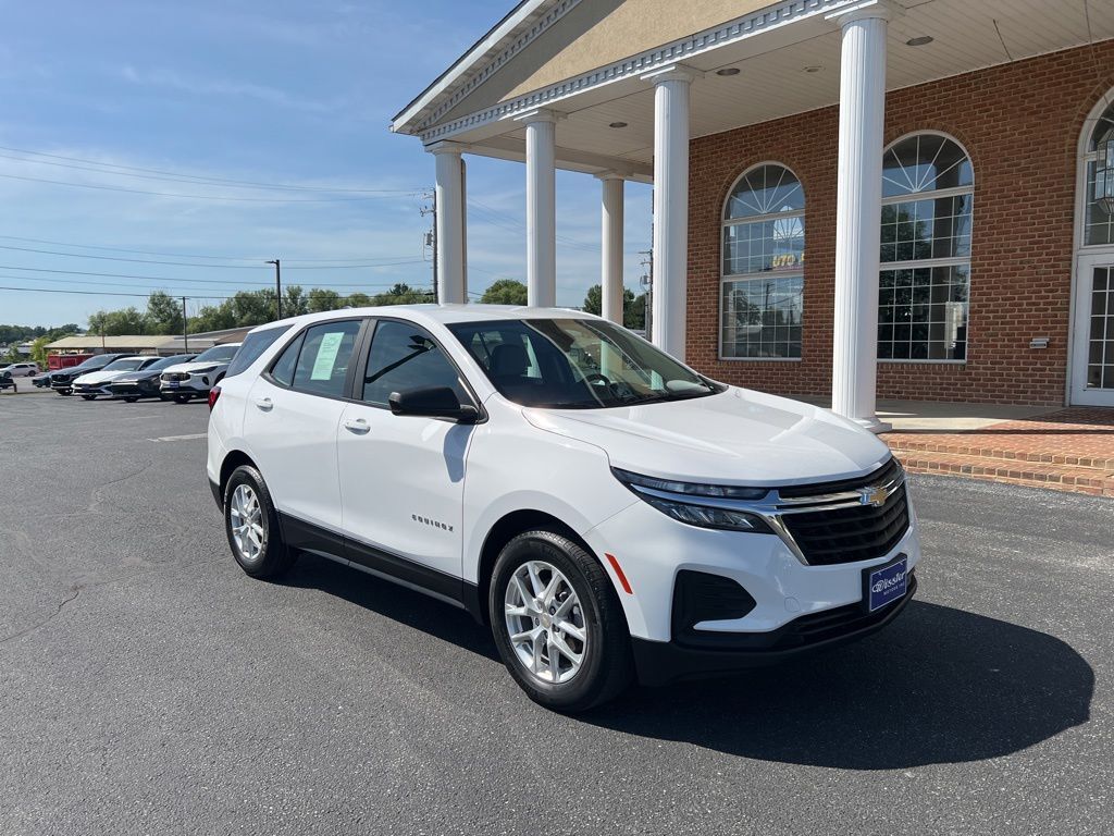 2023 Chevrolet Equinox LS Mount Joy PA