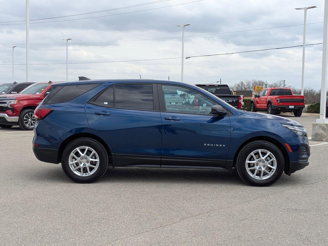 2023 Chevrolet Equinox LS