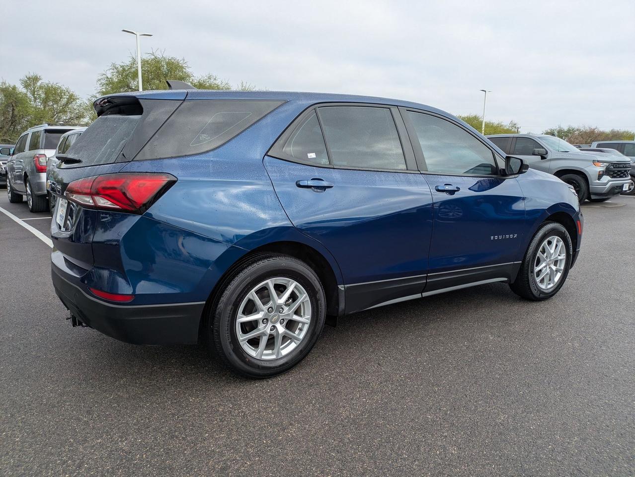 2023 Chevrolet Equinox LS