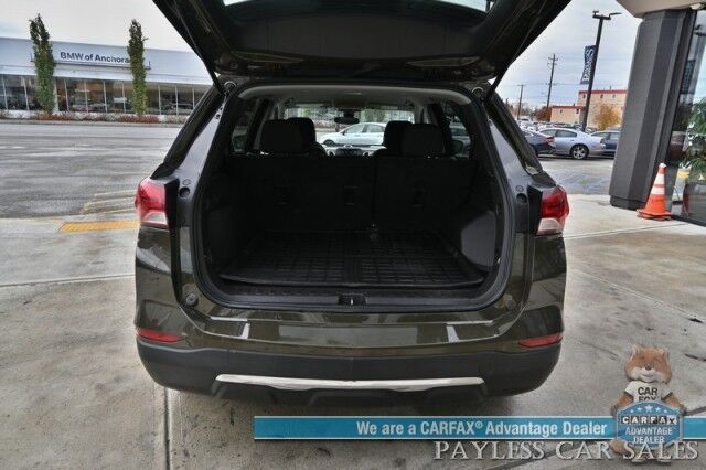 2023 Chevrolet Equinox LT / AWD / Power Premium Cloth Seats / Lane Departure & Forward Collision Warning / Apple CarPlay & Android Auto / Back Up Camera / Keyless Entry & Start / Block Heater / Aluminum Wheels / 30 MPG / 1-Owner Anchorage AK