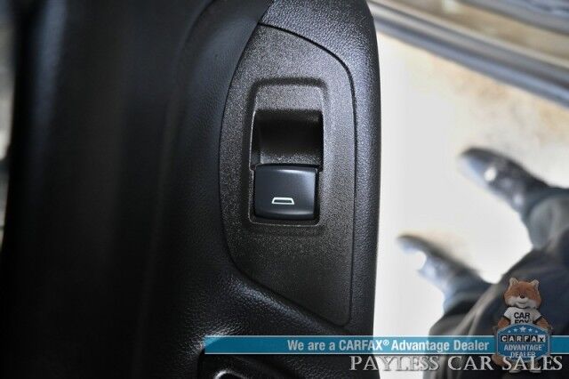 2023 Chevrolet Equinox LT / AWD / Power & Heated Seats / Lane Departure & Blind Spot Alert / Forward Collision Warning / Apple CarPlay & Android Auto / Back Up Camera / Keyless Entry & Start / Block Heater / 30 MPG / 1-Owner Anchorage AK