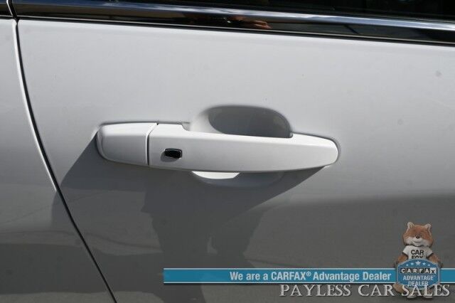 2023 Chevrolet Equinox LT / AWD / Premium Cloth Seats / Lane Departure & Blind Spot Alert / Apple CarPlay & Android Auto / USB & Aux Input / Back Up Camera / Keyless Entry & Start / Forward Collision Alert / 30MPG / 1-Owner Anchorage AK
