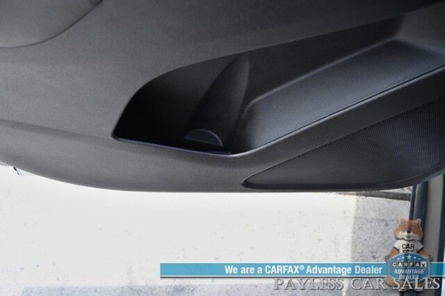 2023 Chevrolet Equinox LT / AWD / Premium Cloth Seats / Lane Departure & Blind Spot Alert / Apple CarPlay & Android Auto / USB & Aux Input / Back Up Camera / Keyless Entry & Start / Forward Collision Alert / 30MPG / 1-Owner Anchorage AK
