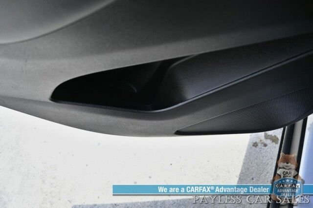 2023 Chevrolet Equinox LT / AWD / Premium Cloth Seats / Lane Departure & Blind Spot Alert / Apple CarPlay & Android Auto / USB & Aux Input / Back Up Camera / Keyless Entry & Start / Forward Collision Alert / 30MPG / 1-Owner Anchorage AK
