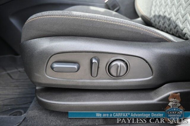 2023 Chevrolet Equinox LT / AWD / Premium Cloth Seats / Lane Departure & Blind Spot Alert / Apple CarPlay & Android Auto / USB & Aux Input / Back Up Camera / Keyless Entry & Start / Forward Collision Alert / 30MPG / 1-Owner Anchorage AK