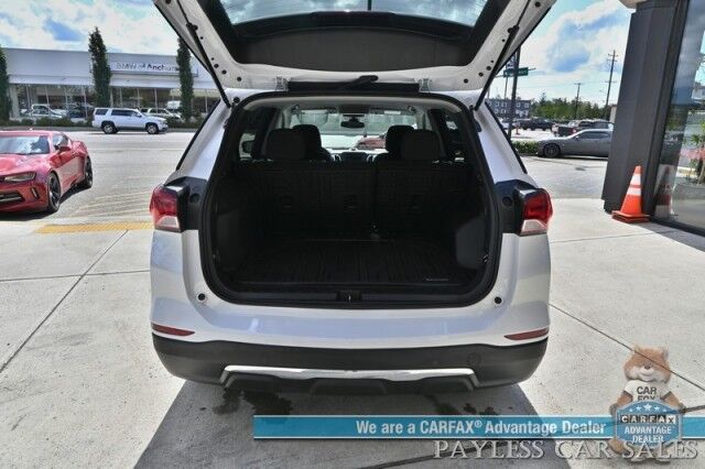 2023 Chevrolet Equinox LT / AWD / Premium Cloth Seats / Lane Departure & Blind Spot Alert / Apple CarPlay & Android Auto / USB & Aux Input / Back Up Camera / Keyless Entry & Start / Forward Collision Alert / 30MPG / 1-Owner Anchorage AK