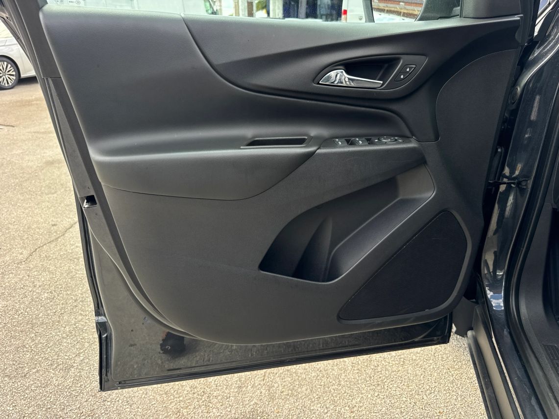 2023 Chevrolet Equinox LT Sport Utility 4D