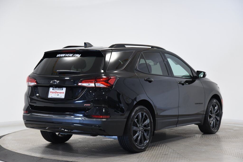 2023 Chevrolet Equinox RS Akron