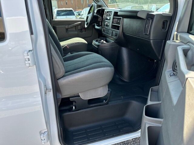 2023 Chevrolet Express 2500 Cargo Van w/ Bulkhead Ashland VA