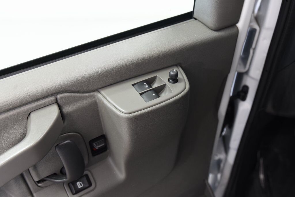 2023 Chevrolet Express 2500 Work Van Akron
