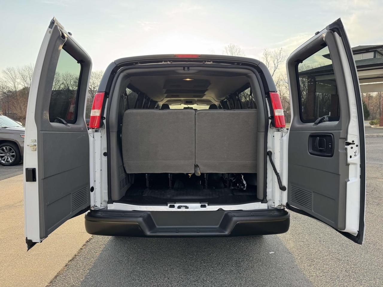 2023 Chevrolet Express 3500 LS Fredericksburg VA