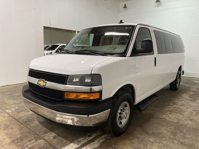 2023 Chevrolet Express 3500 LT Passenger