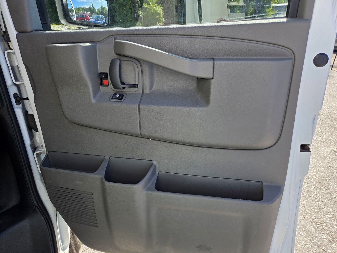 2023 Chevrolet Express Commercial Cutaway Charlton MA