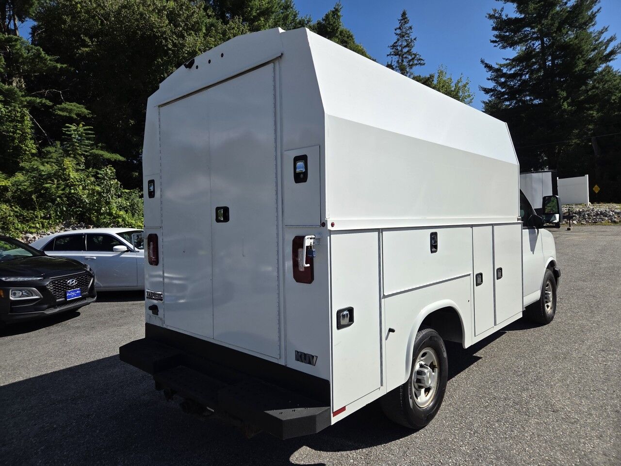 2023 Chevrolet Express Commercial Cutaway Charlton MA