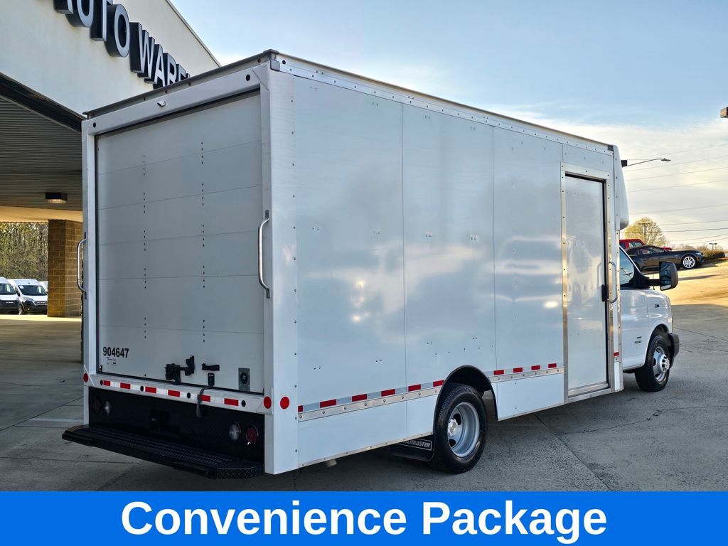 2023 Chevrolet Express Cutaway 4500 Series Concord NC