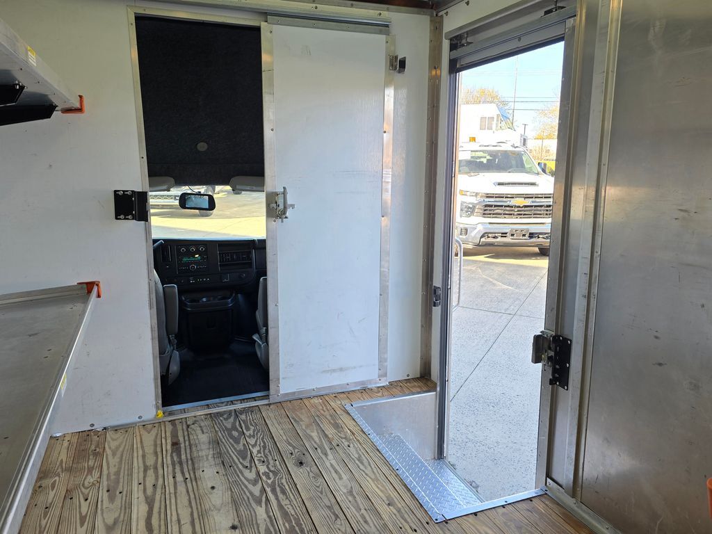 2023 Chevrolet Express Cutaway 4500 Series Concord NC