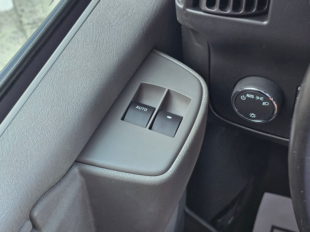 2023 Chevrolet Express Cutaway 4500 Series Concord NC