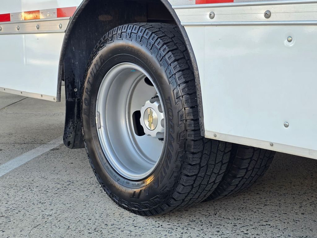 2023 Chevrolet Express Cutaway 4500 Series Concord NC