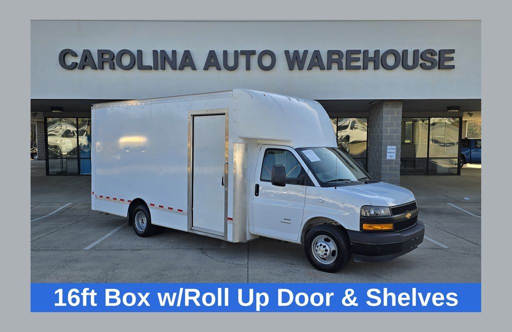 2023 Chevrolet Express Cutaway 4500 Series 16ft Box w/Roll Up Door & Shelves Concord NC