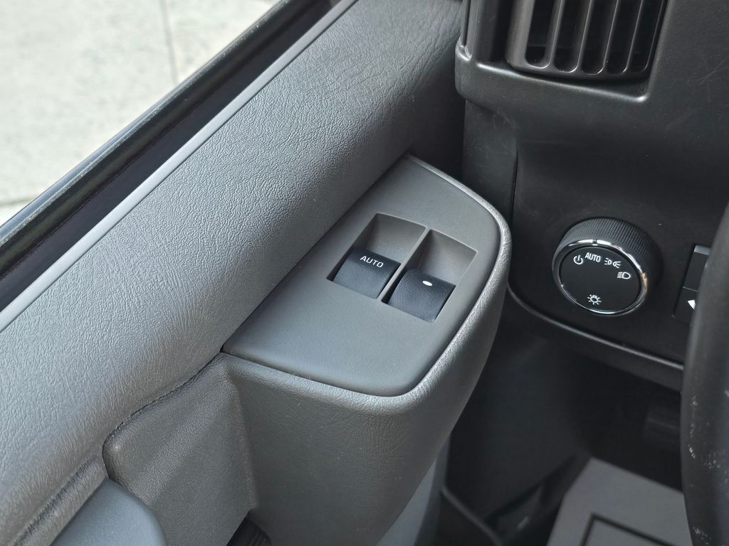 2023 Chevrolet Express Cutaway 4500 Series Concord NC