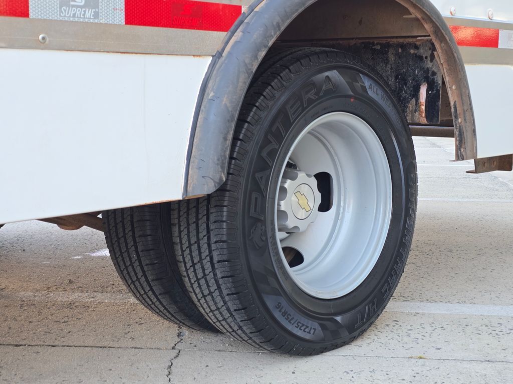 2023 Chevrolet Express Cutaway 4500 Series Concord NC