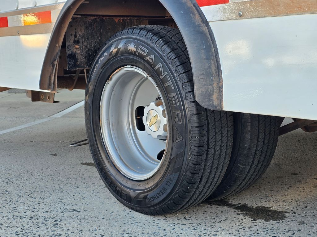 2023 Chevrolet Express Cutaway 4500 Series Concord NC