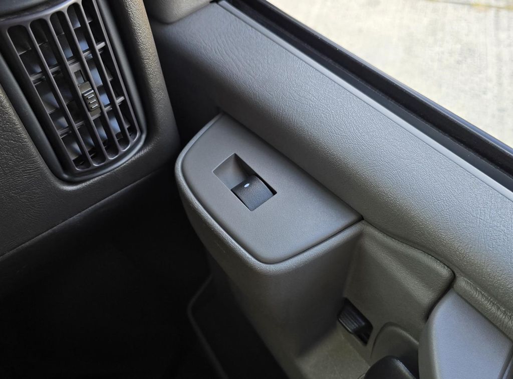 2023 Chevrolet Express Cutaway 4500 Series Concord NC