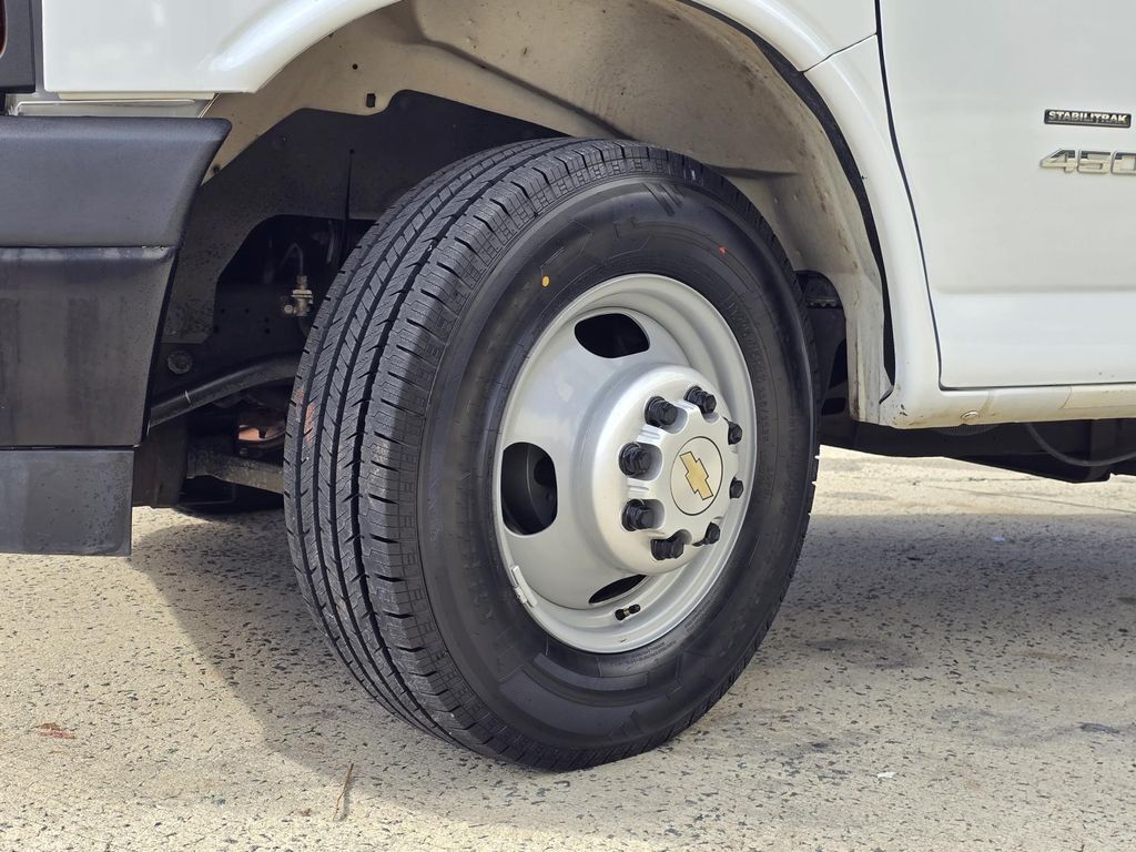 2023 Chevrolet Express Cutaway 4500 Series Concord NC