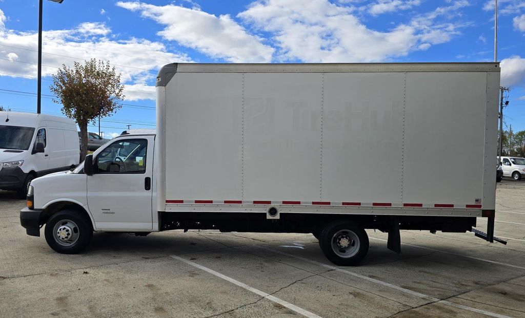 2023 Chevrolet Express Cutaway 4500 Series Concord NC