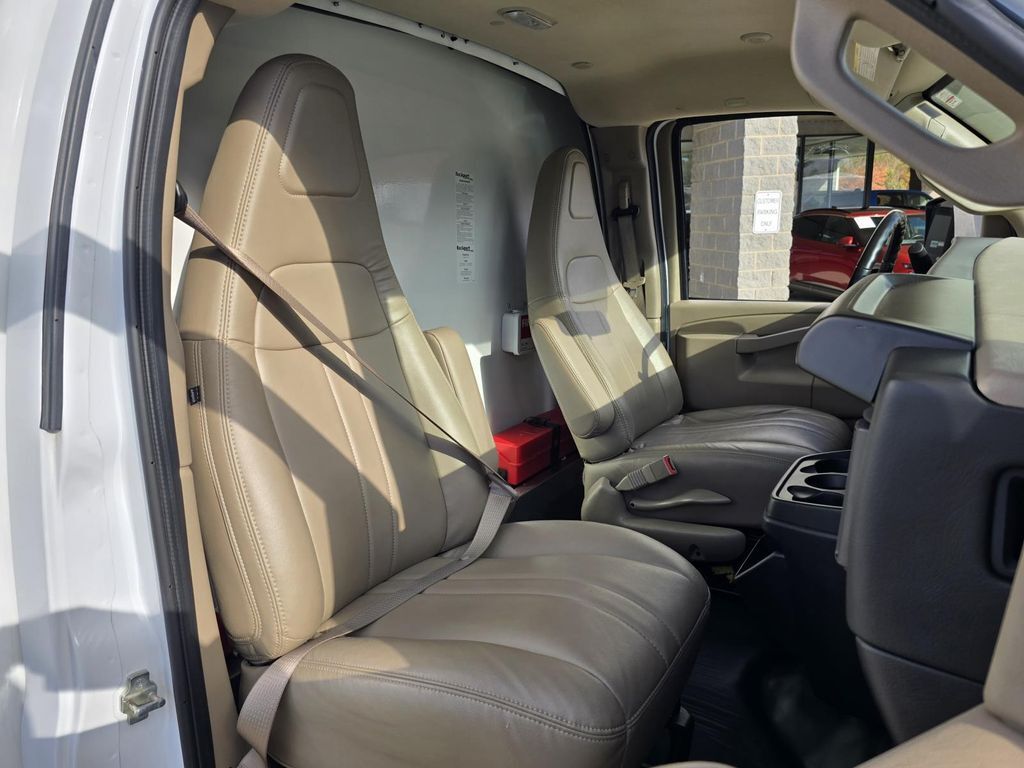 2023 Chevrolet Express Cutaway 4500 Series Concord NC