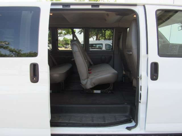 2023 Chevrolet Express Passenger RWD 3500 Extended Wheelbase LT Plano TX