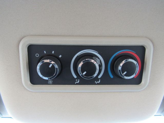 2023 Chevrolet Express Passenger RWD 3500 Extended Wheelbase LT Plano TX